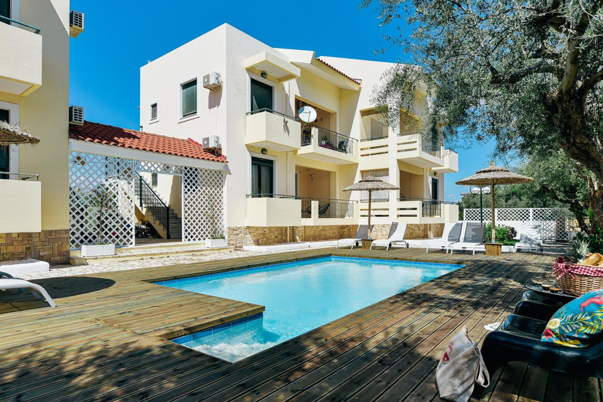 Oliva Holiday Homes Dhiyellótika Exteriör bild